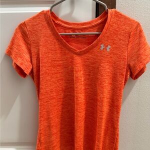 Under Armour Women's Heathered Orange V-Neck Performance Tee
